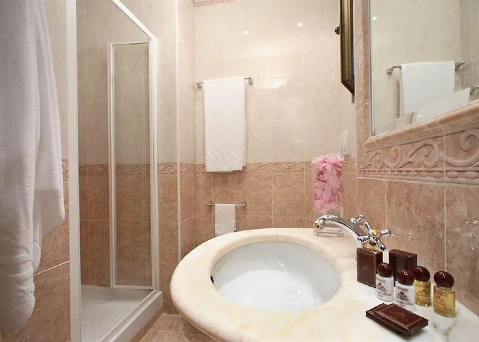 Otel Lh Grand Hermitage Roma